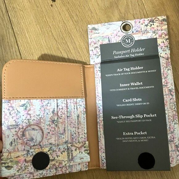Martha Stewart Passport Holder with AirTag Slot Travel Wallet Floral Design - Picture 9 of 12